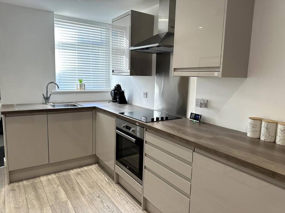Cosy 1 Bedroom Apartment In Cardiff Esterno foto